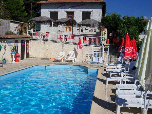 Auberge Villa Montaleigne Saint-Laurent-du-Var Exterior foto